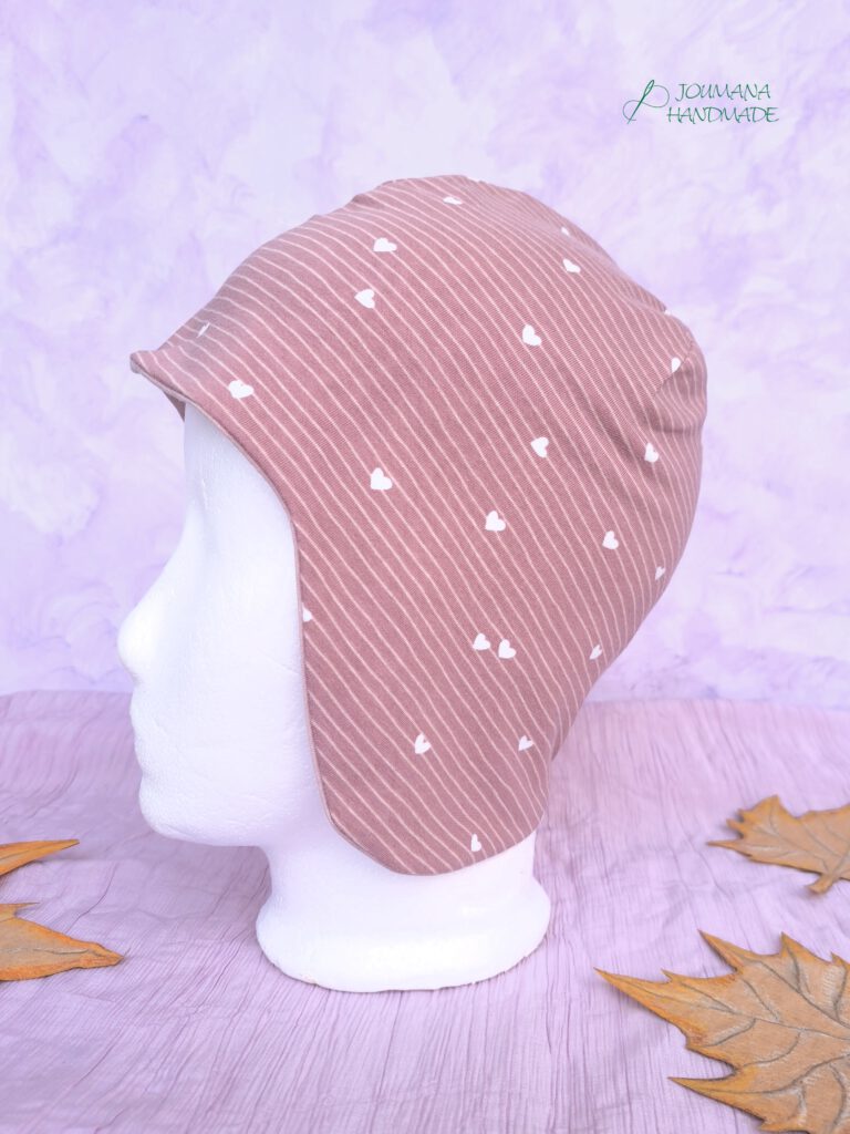 Helmmütze Dusty Rose Herzen – leichte Mütze für Fahrradhelm & Co
